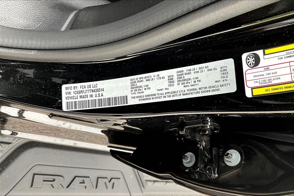 New 2026 RAM 1500 Laramie w/ Night Edition AWD/4WD image 8