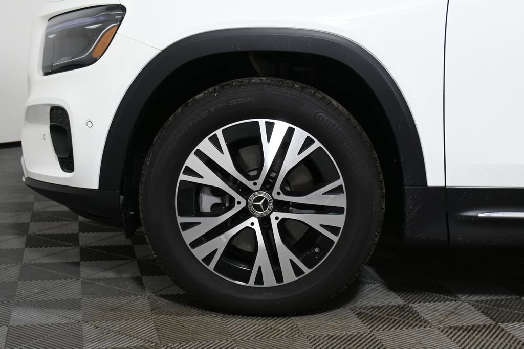 Certified 2026 Mercedes-Benz GLB 250 4MATIC image 11