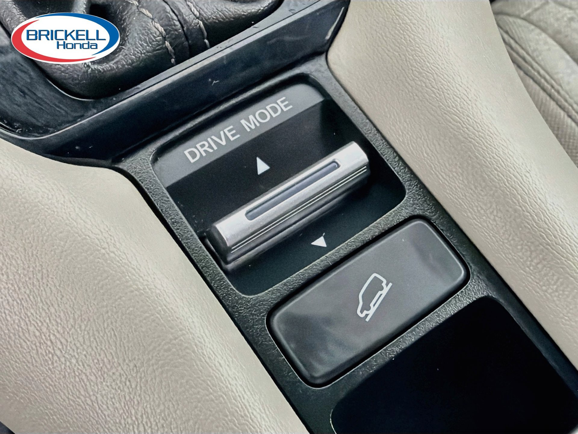 Used 2024 Honda HR-V LX image 27