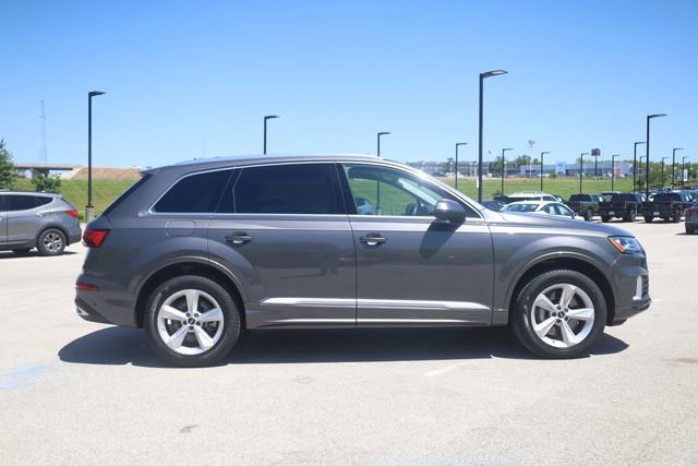 Used 2023 Audi Q7 2.0T Premium w/ Convenience Package AWD/4WD image 4