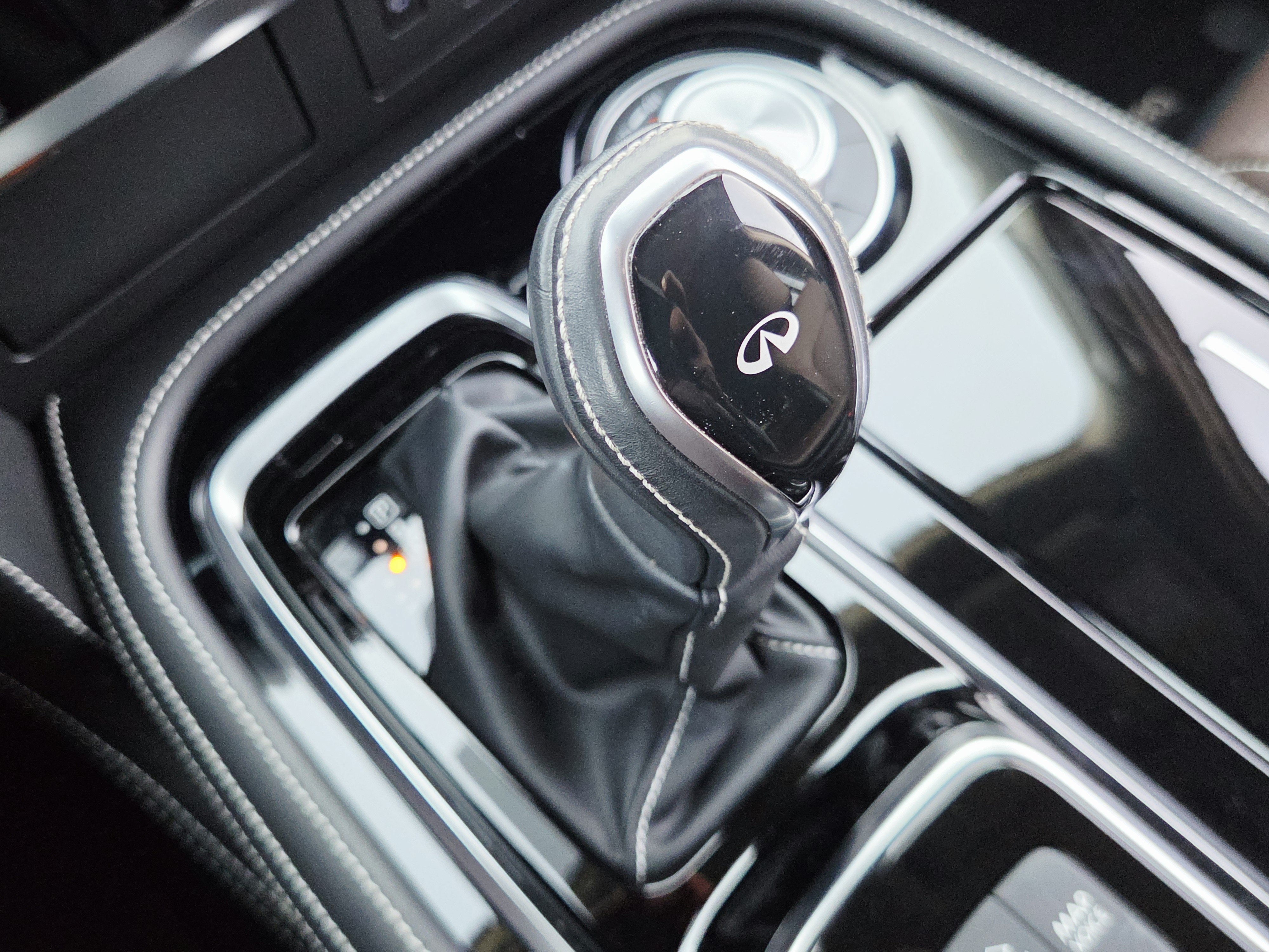 Used 2023 INFINITI QX80 4WD image 27