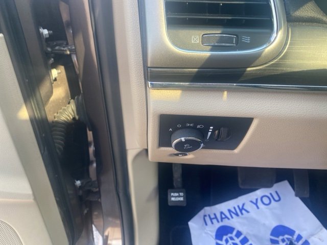 Used 2020 Jeep Grand Cherokee Limited w/ Trailer Tow Group IV image 20