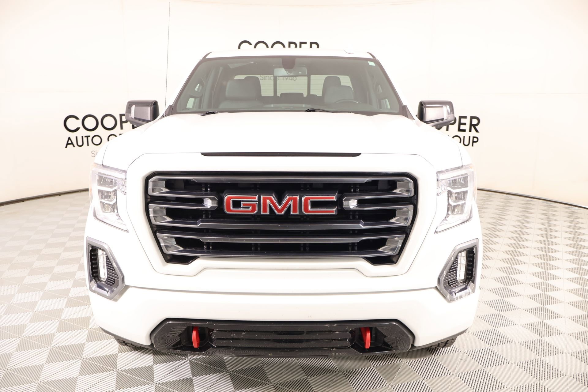 Used 2022 GMC Sierra 1500 AT4 w/ AT4 Preferred Package AWD/4WD image 8