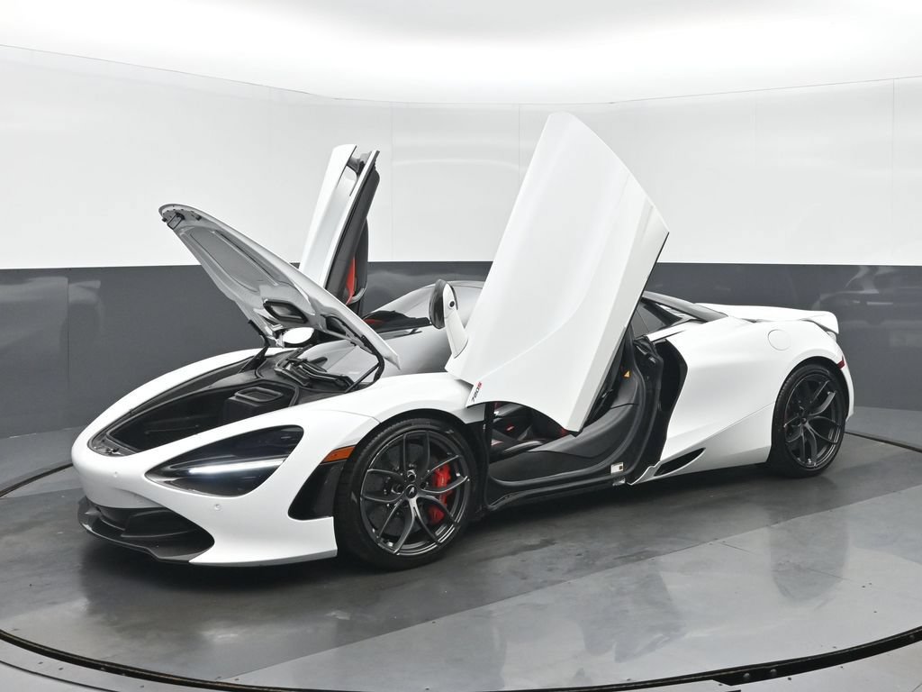 Used 2020 McLaren 720S Performance RWD image 33