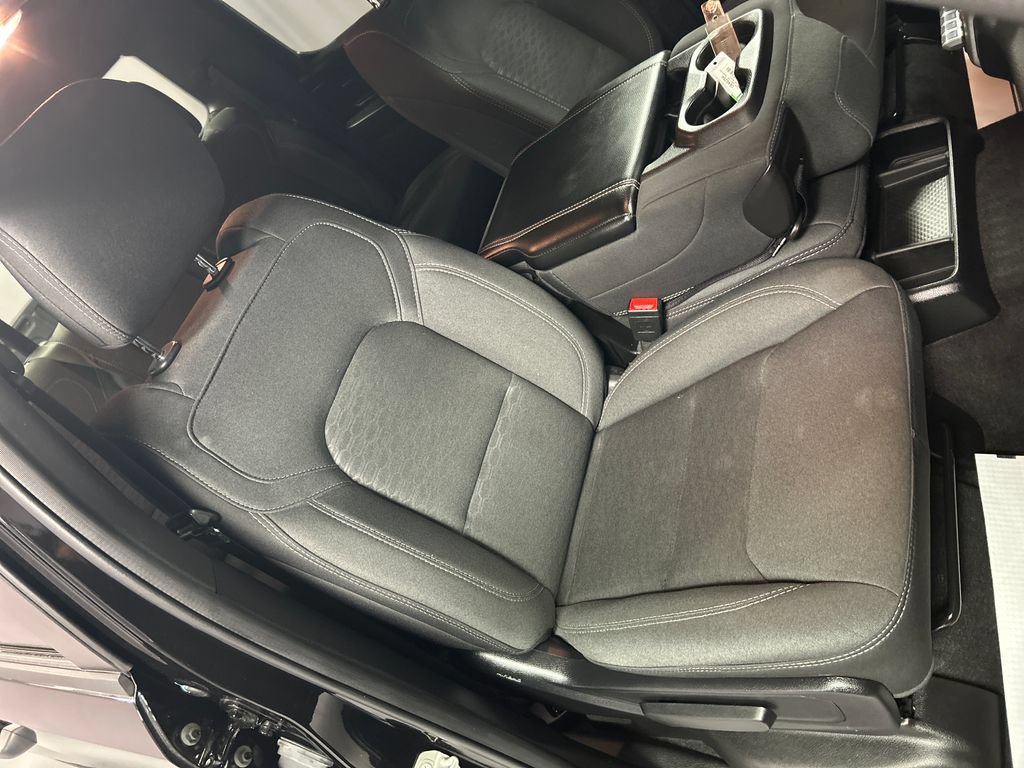 Used 2025 RAM 1500 Tradesman AWD/4WD image 25