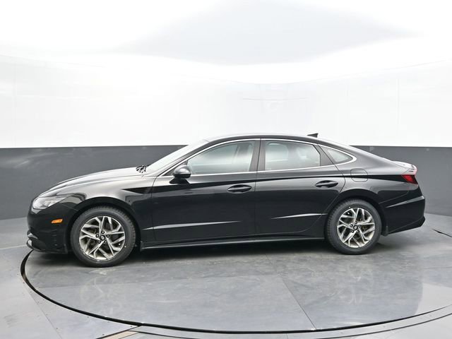 Used 2022 Hyundai Sonata SEL image 2