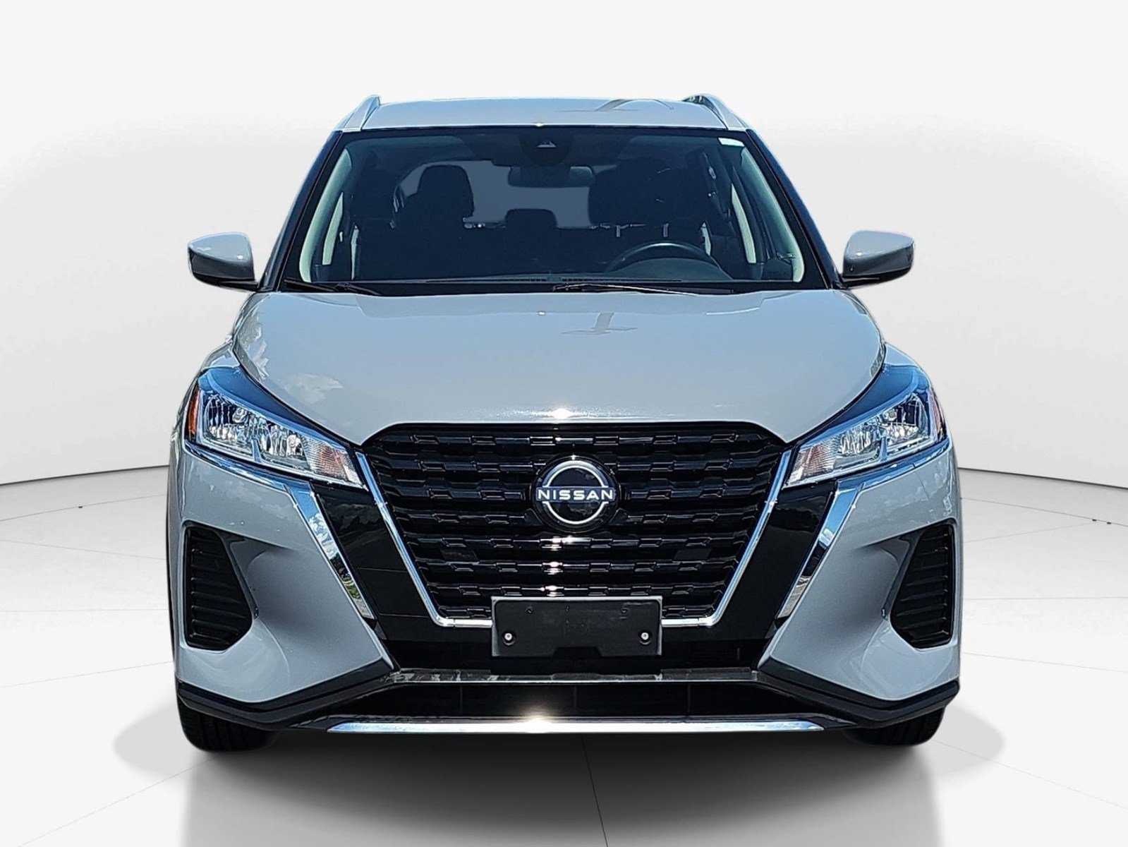 Used 2023 Nissan Kicks SV FWD image 9