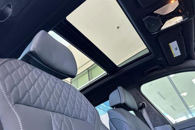 New 2026 BMW X5 M60i image 18