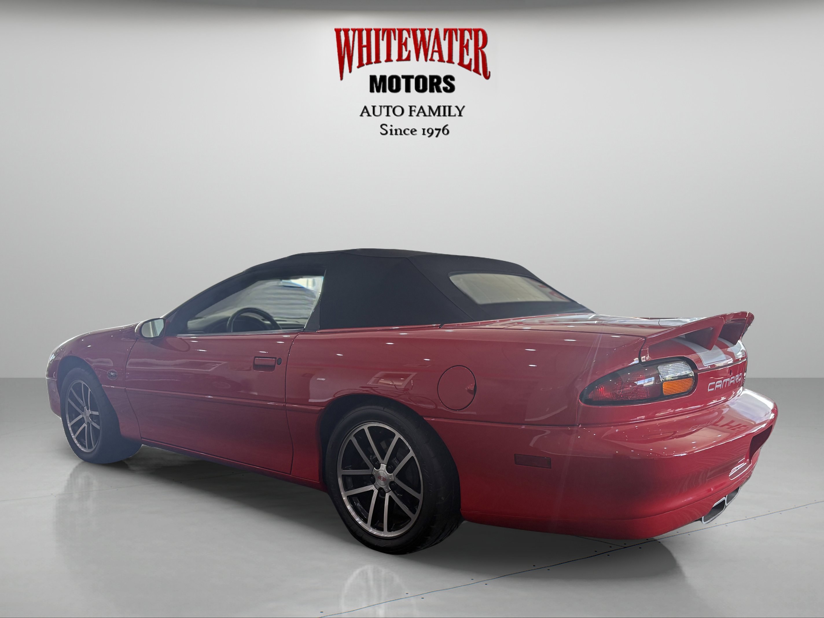 Used 2002 Chevrolet Camaro Z28 w/ SS Performance/Appearance Pkg RWD image 4