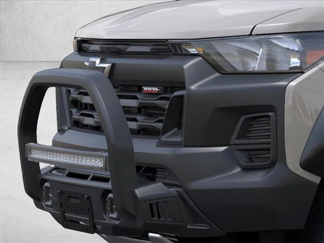 New 2026 Chevrolet Colorado Trail Boss w/ Off-Road Front Bumper Package AWD/4WD image 13