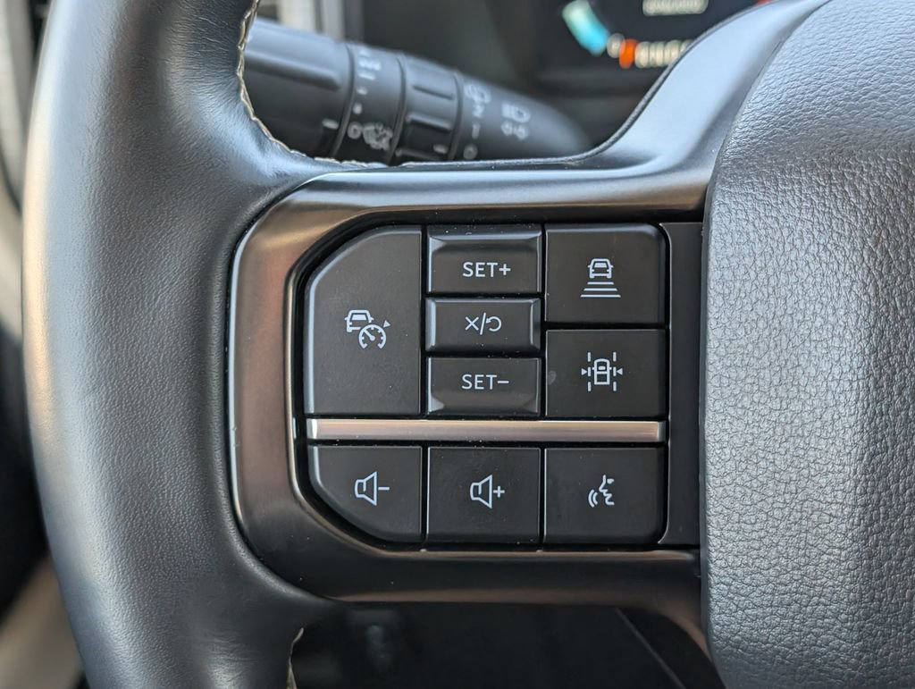 Used 2024 Ford Expedition Platinum image 18