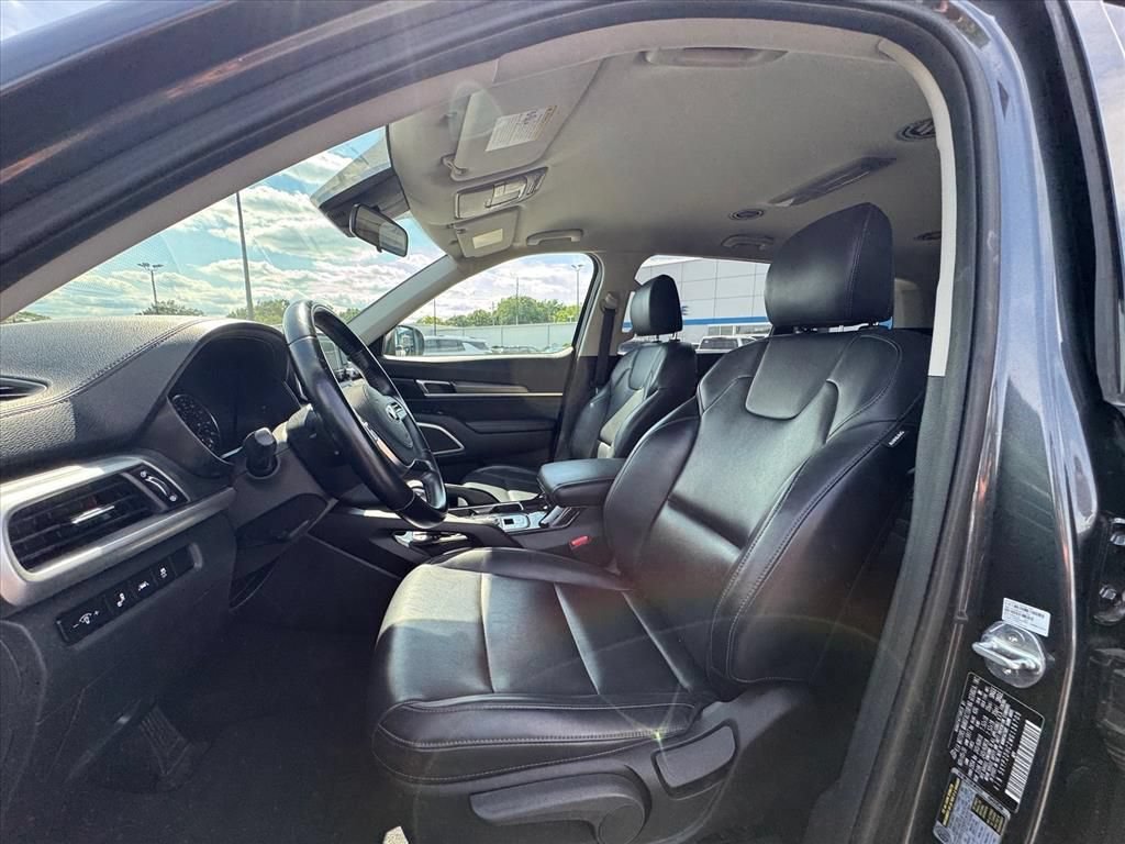 Used 2021 Kia Telluride LX AWD/4WD image 15