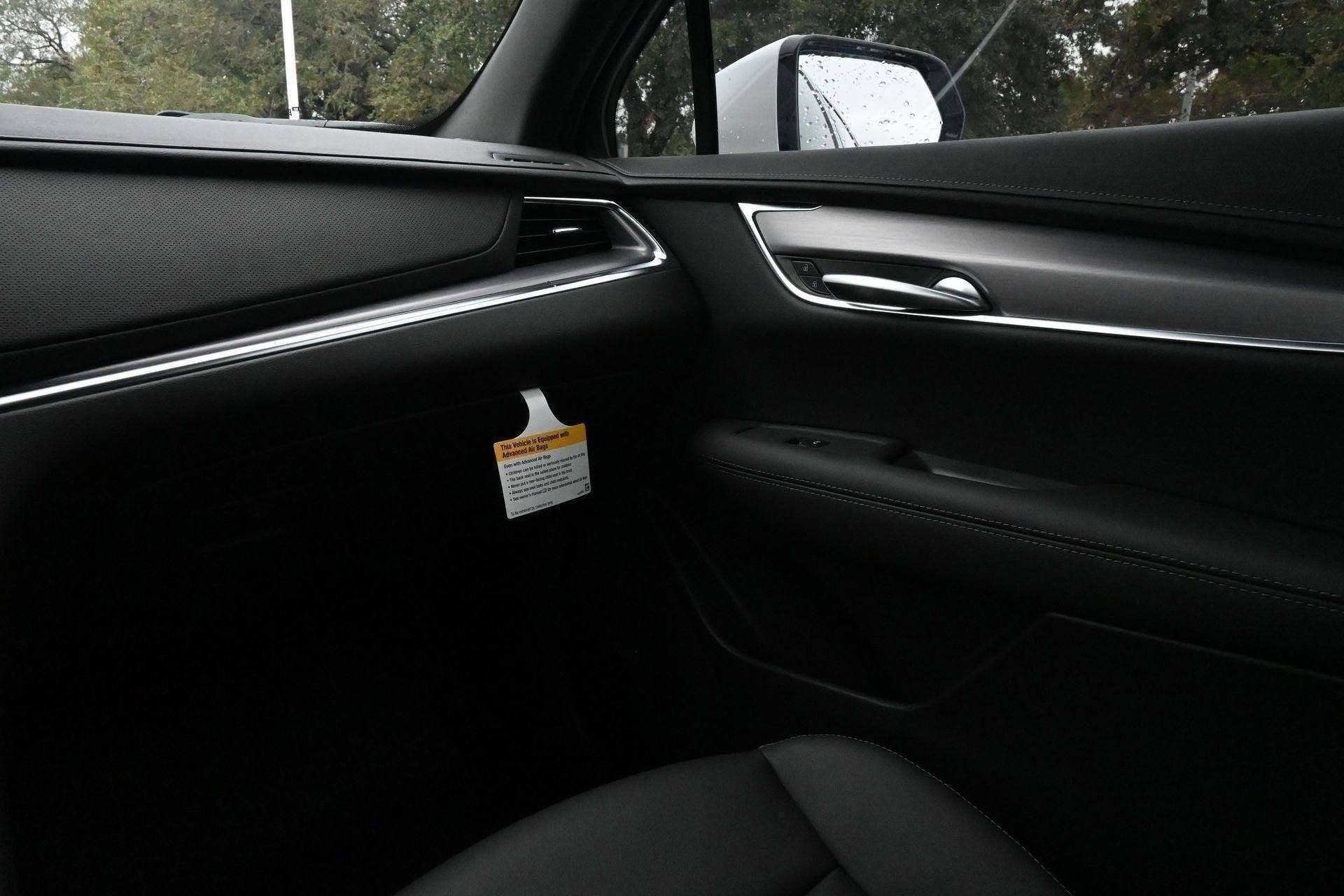 New 2026 Cadillac XT5 Luxury w/ LPO, Floor Liner Package image 85