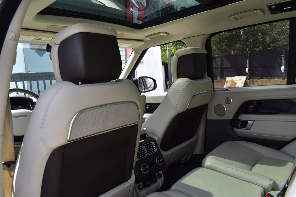 Used 2019 Land Rover Range Rover Autobiography image 17