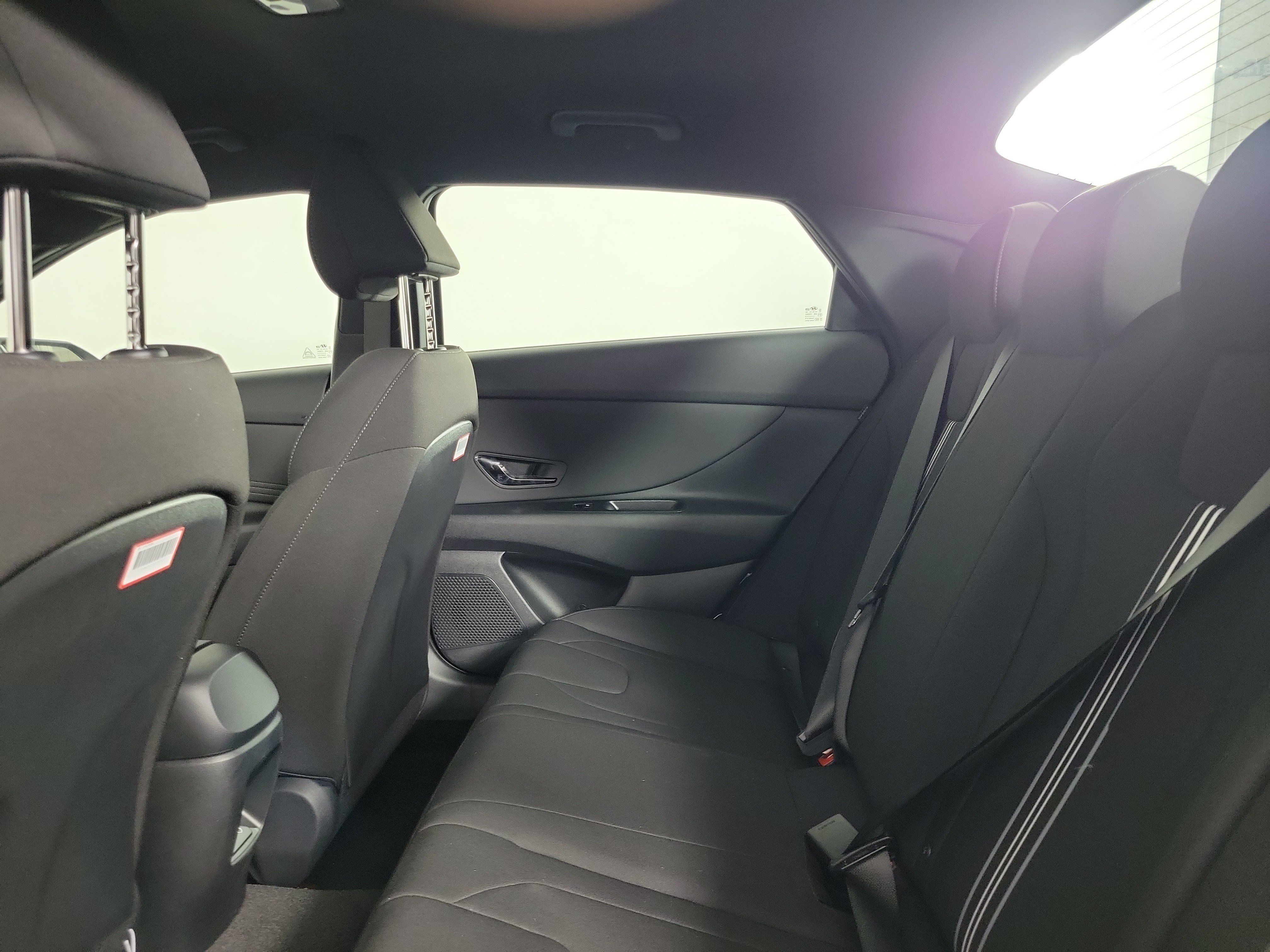 New 2026 Hyundai Elantra SEL FWD image 29