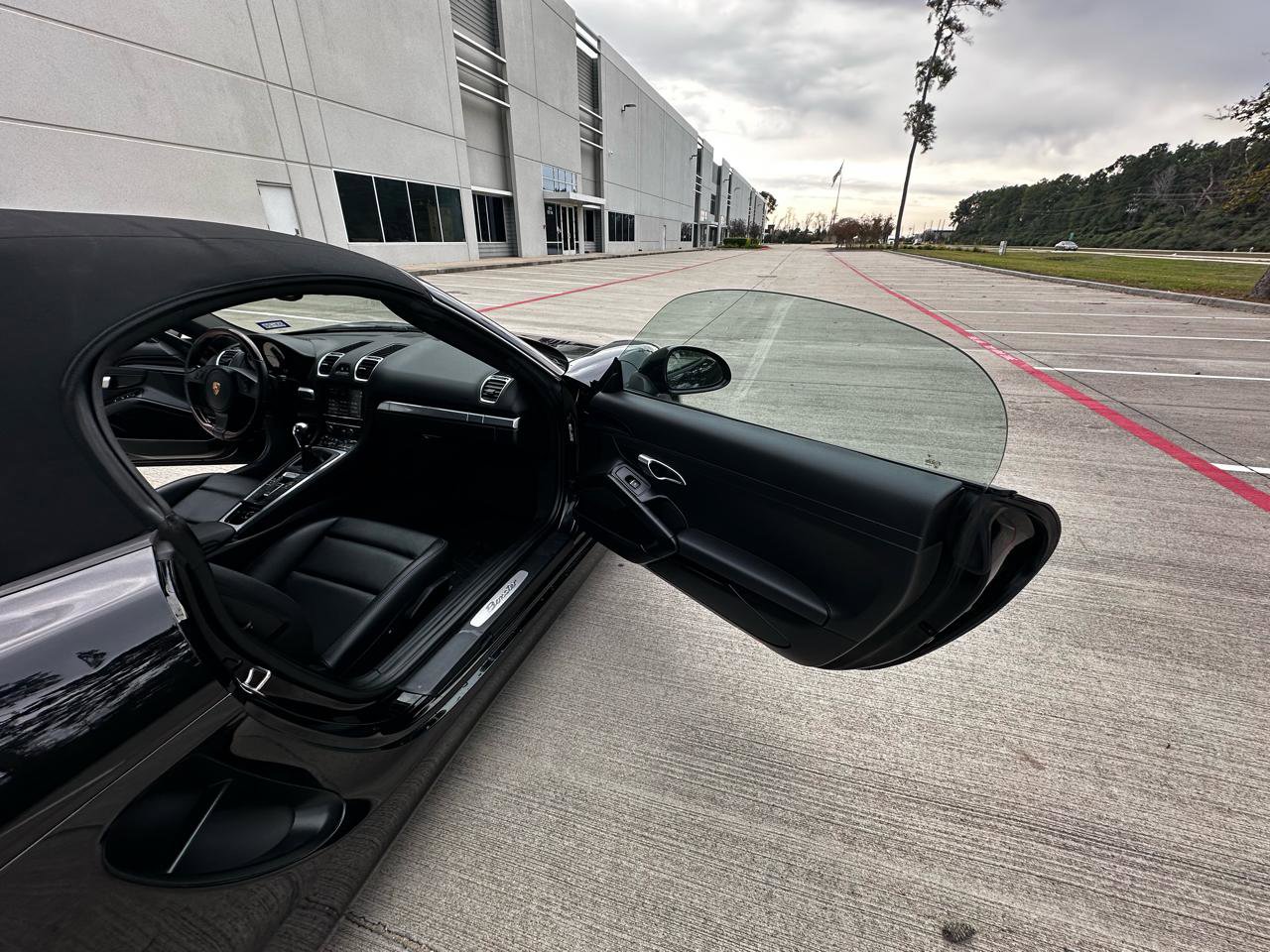 Used 2015 Porsche Boxster image 23