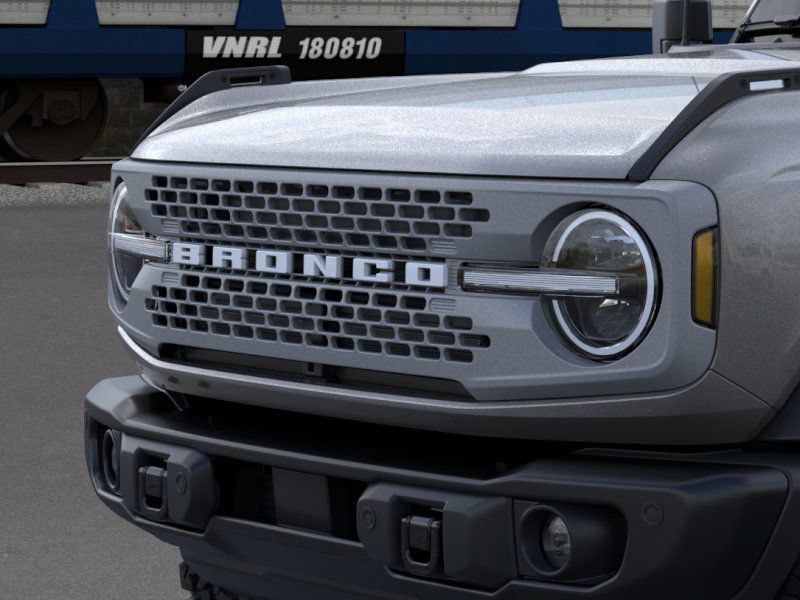 Used 2025 Ford Bronco Badlands AWD/4WD image 19