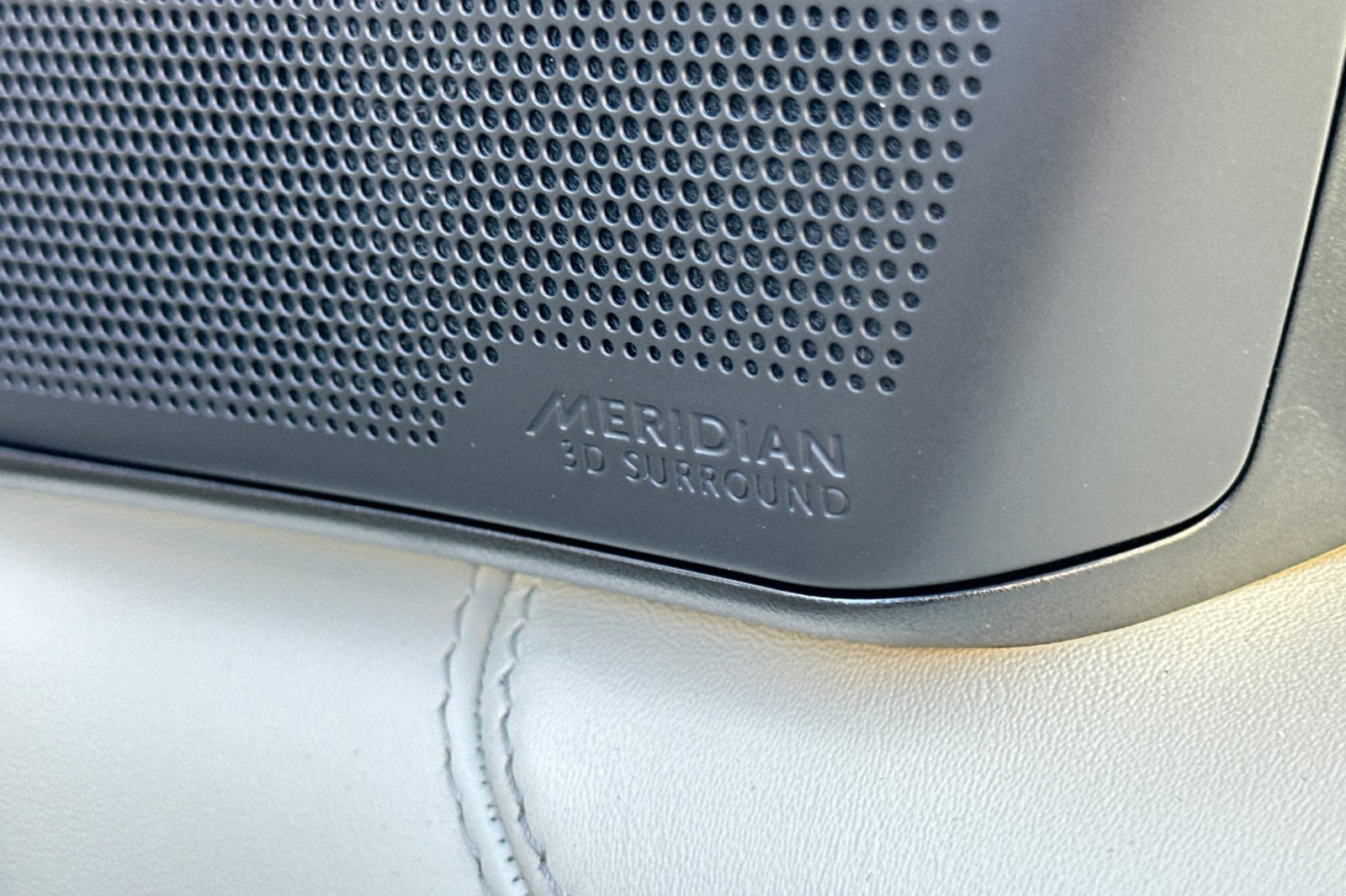 Certified 2024 Land Rover Range Rover SE image 20