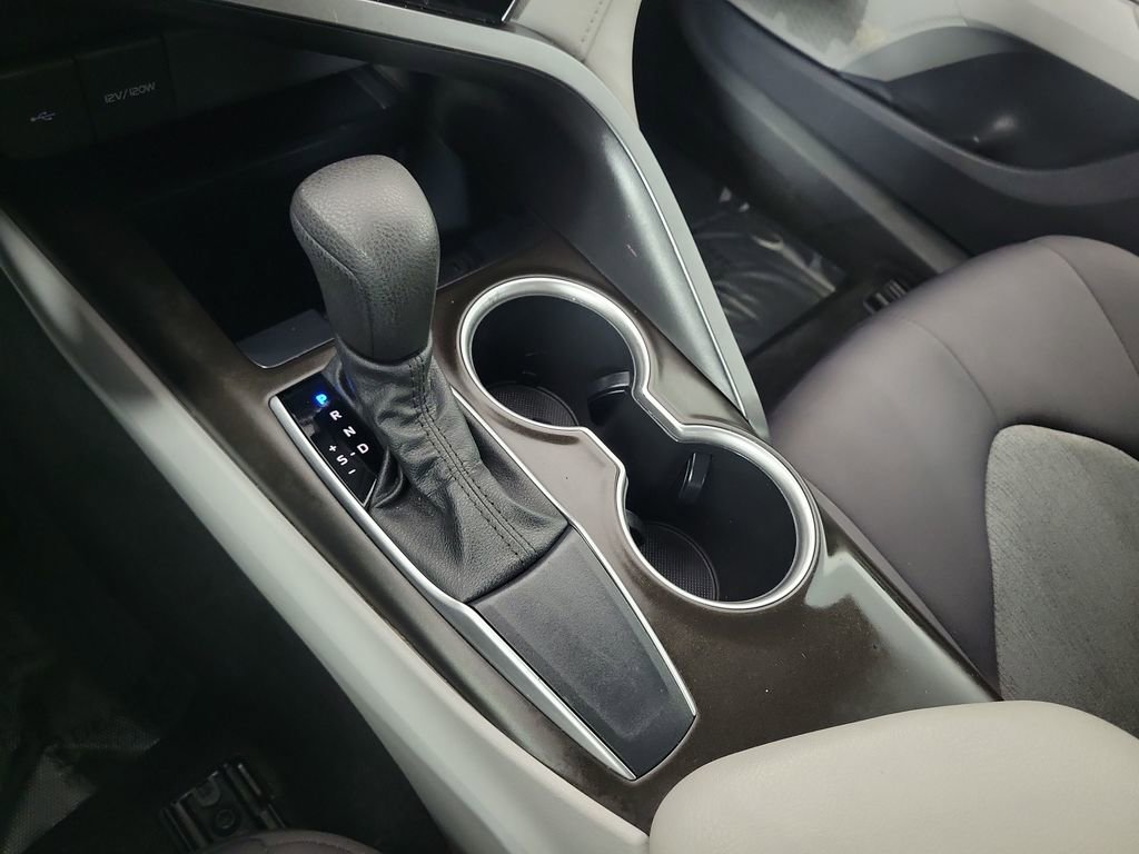 Certified 2021 Toyota Camry LE FWD image 19