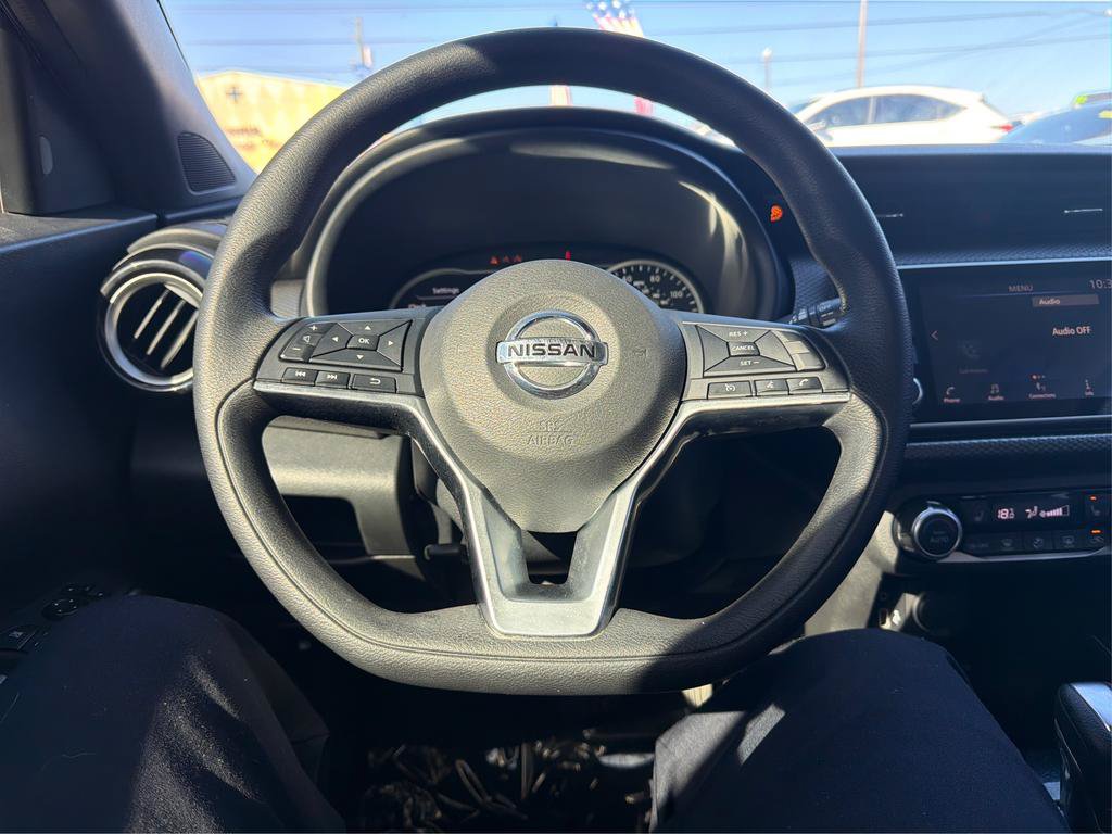 Used 2020 Nissan Kicks SV FWD image 17