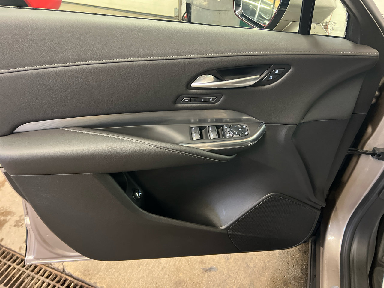 Used 2024 Cadillac XT4 Premium Luxury w/ Active Safety Package image 12