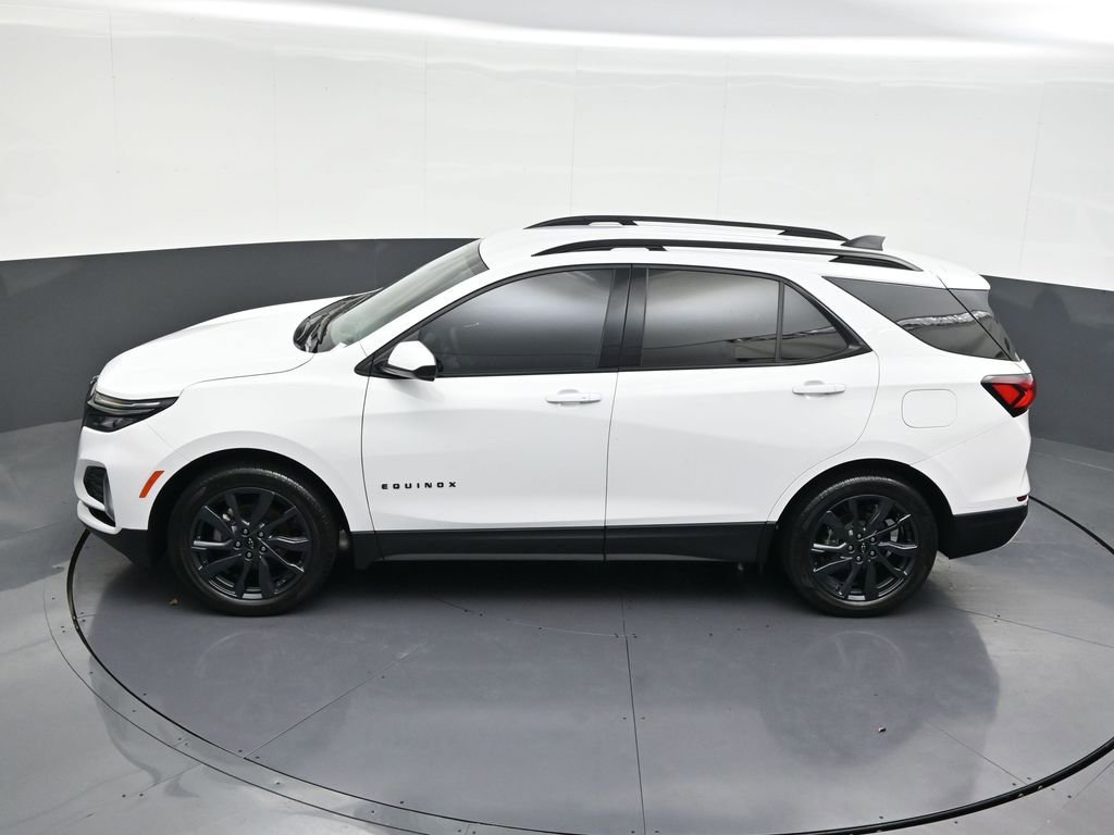 Used 2023 Chevrolet Equinox RS image 16