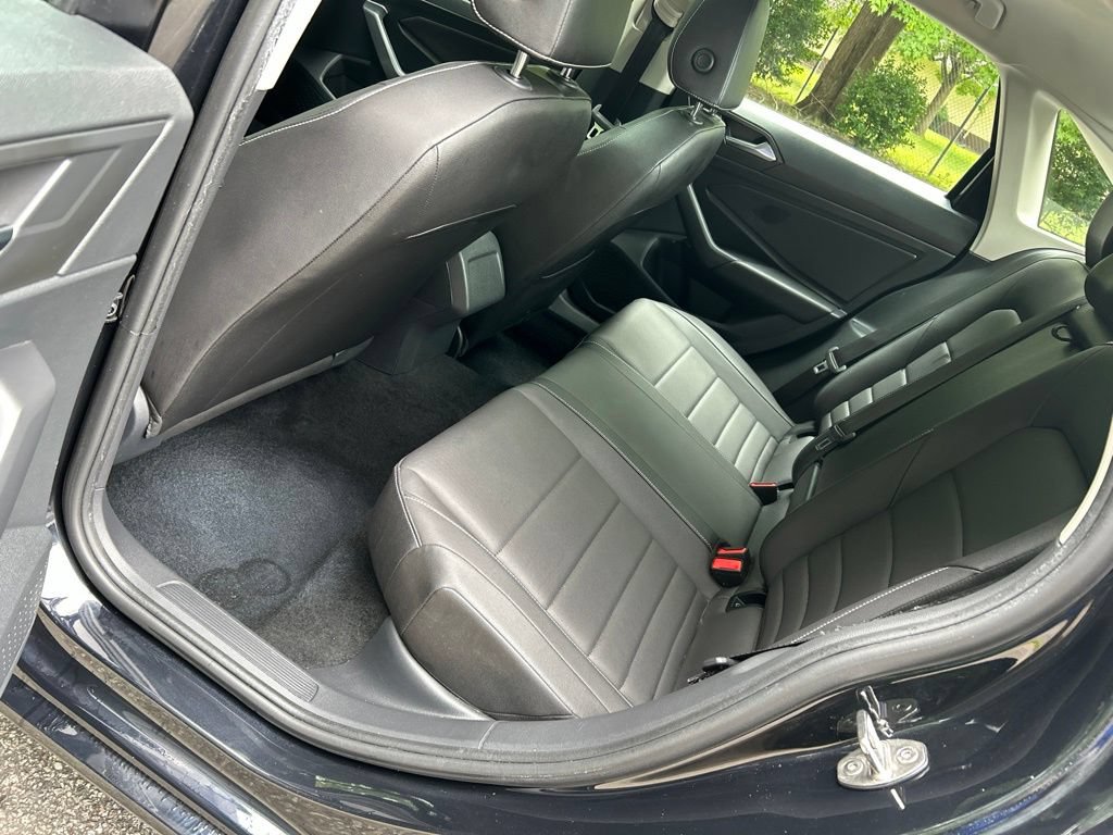 Used 2024 Volkswagen Jetta SE FWD image 27