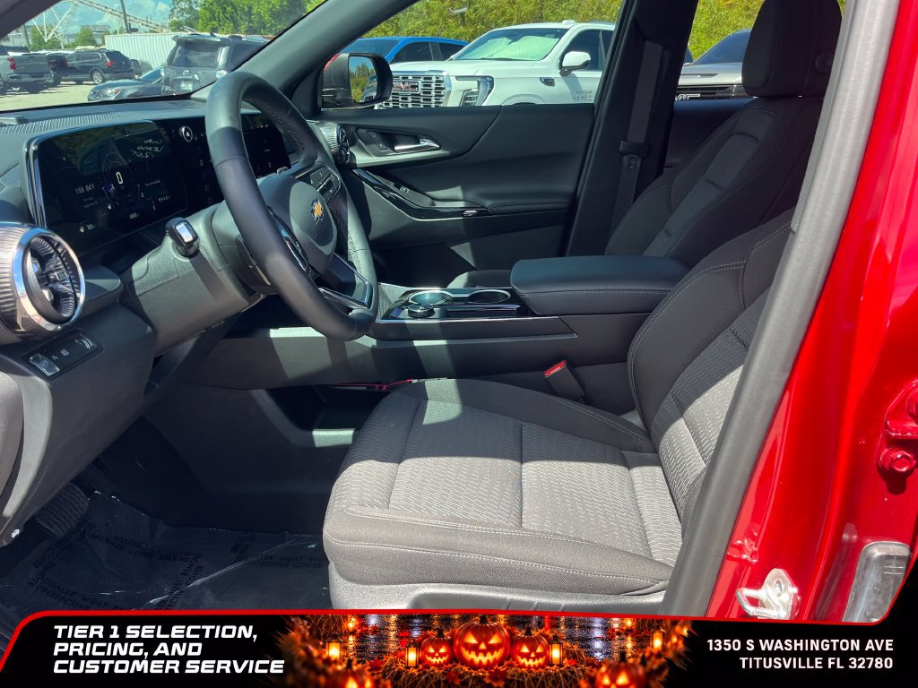 Used 2026 Chevrolet Equinox LT FWD image 9