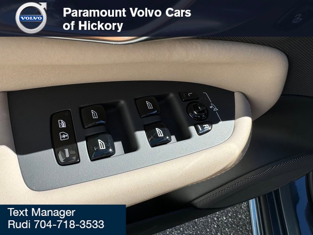 New 2026 Volvo XC90 B6 Plus w/ Protection Package Premier image 6