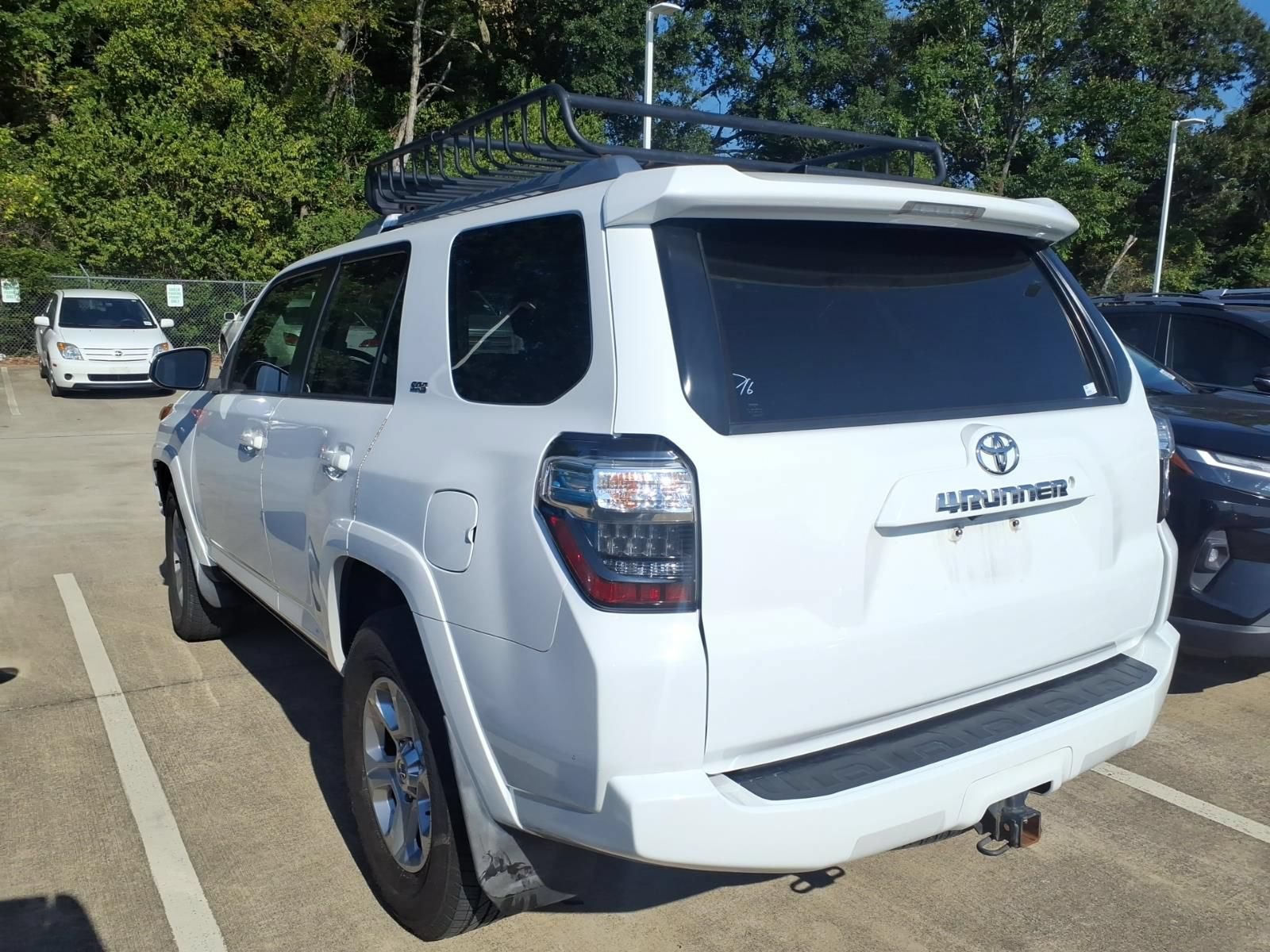 Used 2016 Toyota 4Runner SR5 RWD image 2