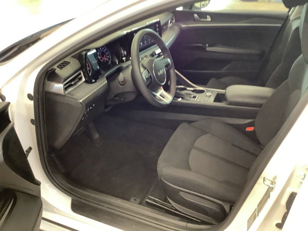 Certified 2024 Kia K5 LXS FWD image 9