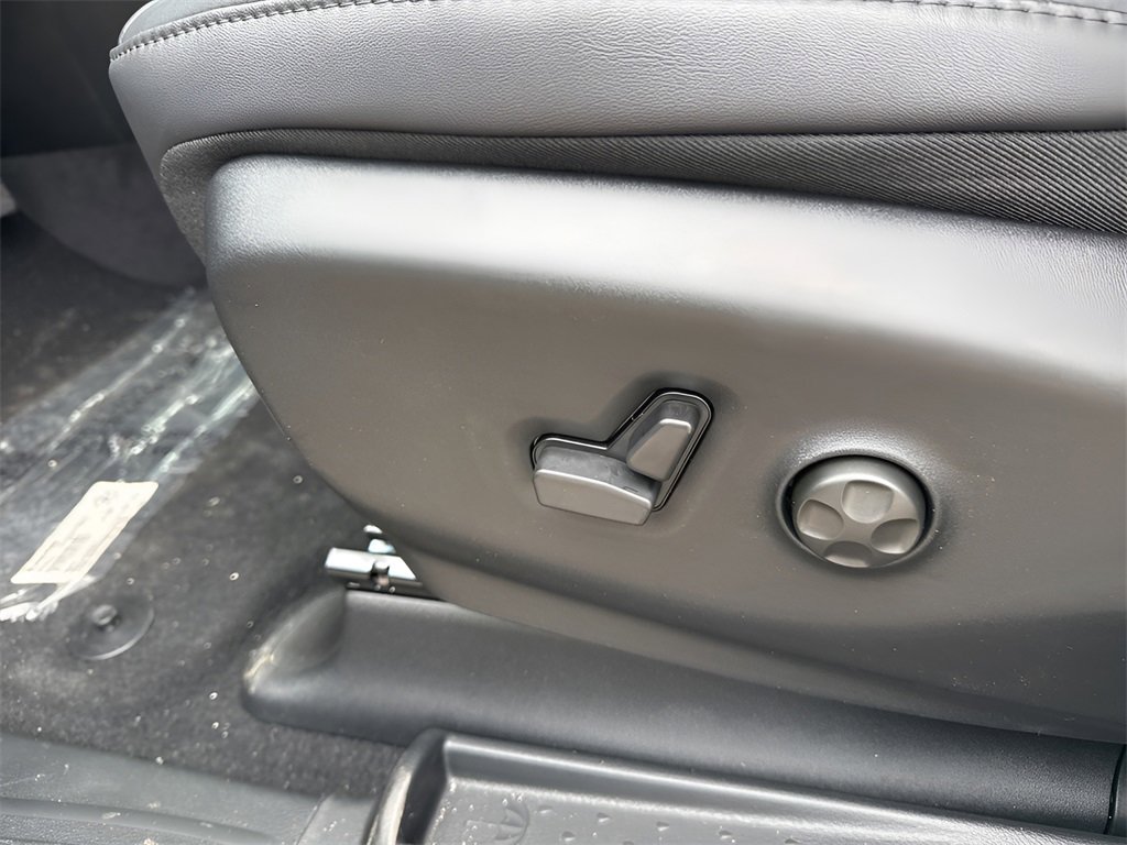 New 2026 Chrysler Pacifica Select image 31