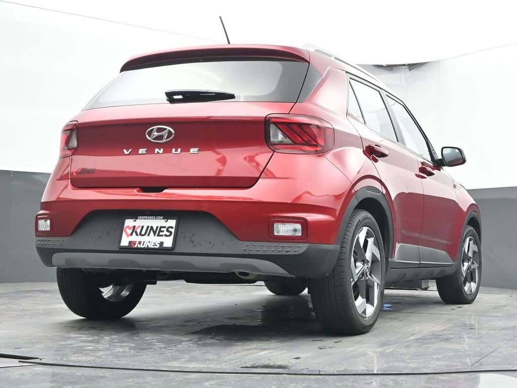 Used 2025 Hyundai Venue SEL image 66