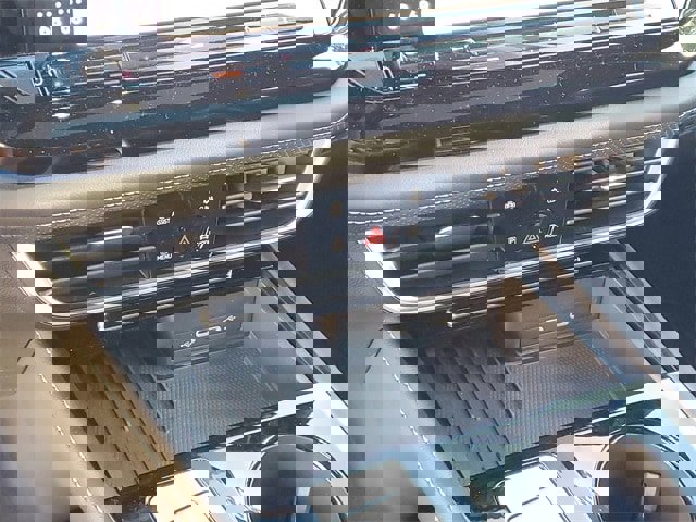 New 2026 Volkswagen Atlas Cross Sport SEL Premium R-Line image 28