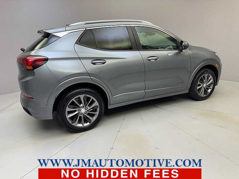 Used 2020 Buick Encore GX Select w/ Sport Touring Package AWD/4WD image 5