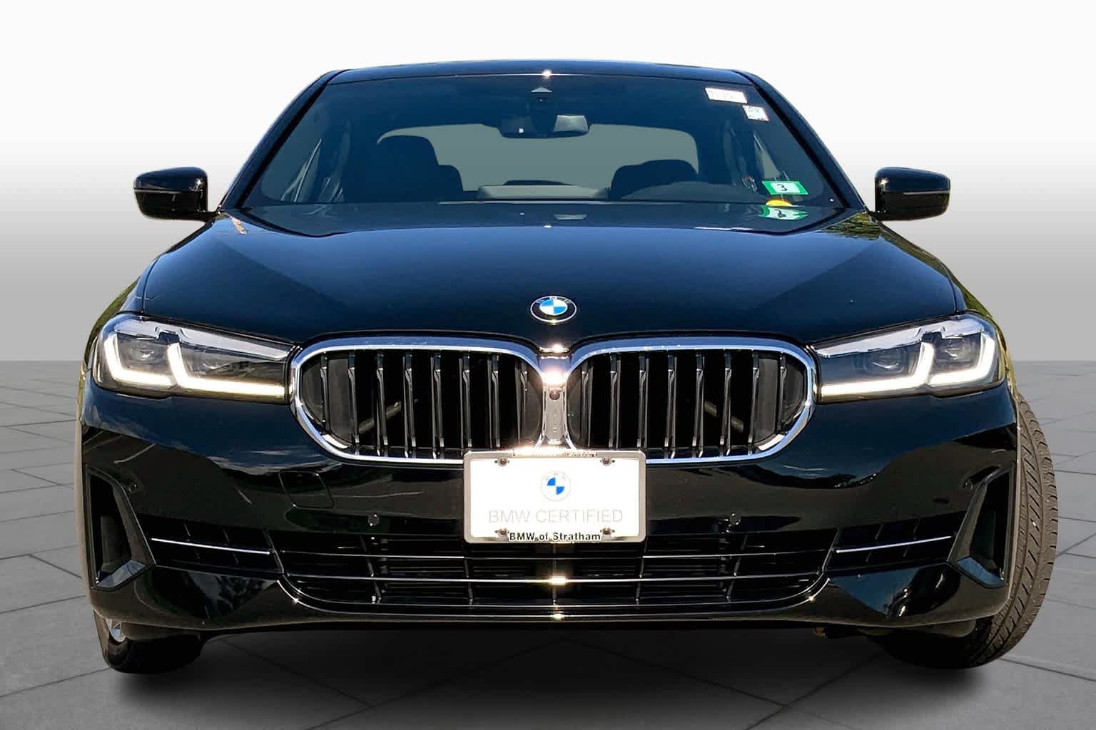 Used 2021 BMW 530i xDrive w/ Convenience Package AWD/4WD image 3