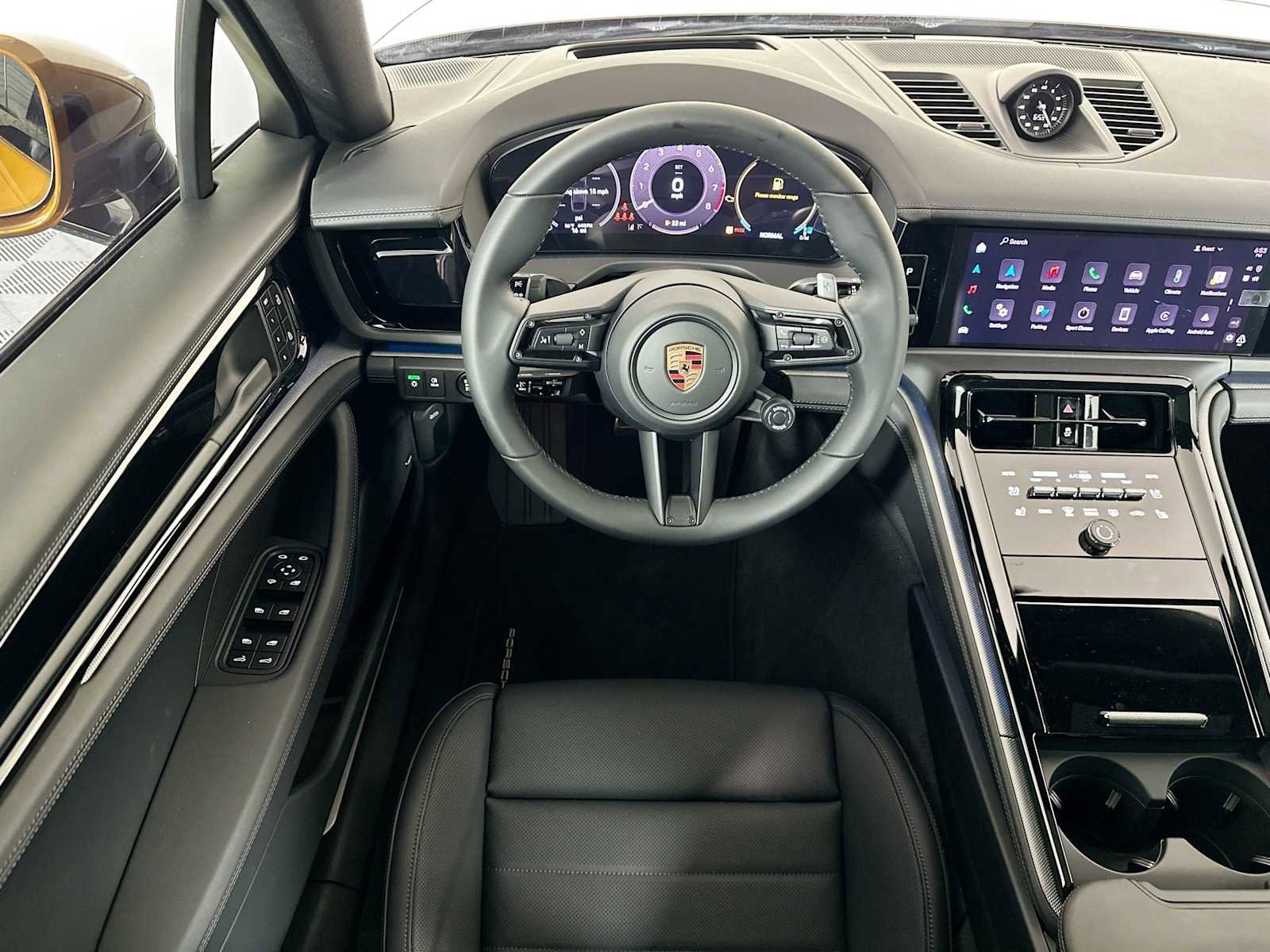 New 2025 Porsche Panamera 4 image 24