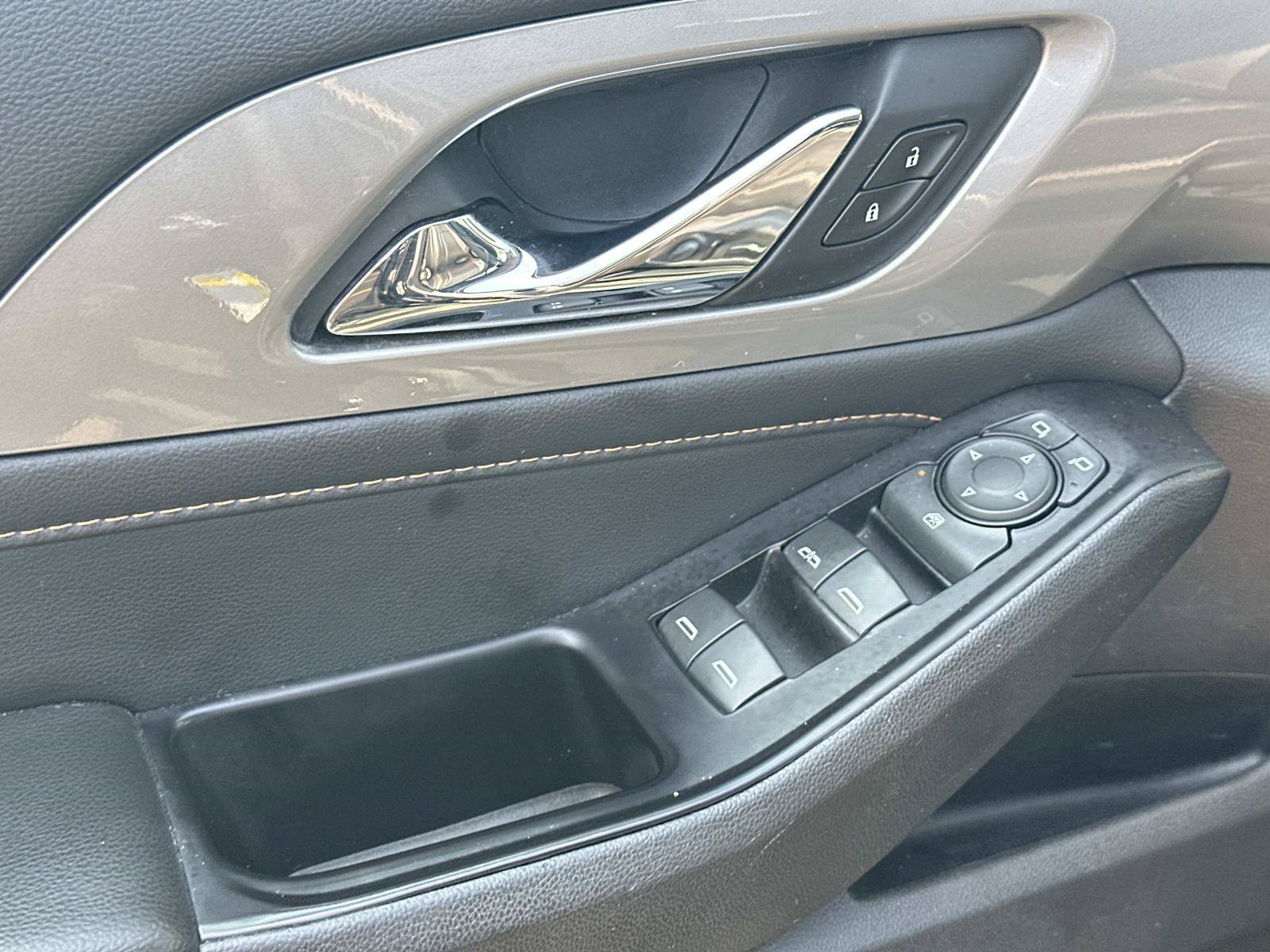 Certified 2019 Chevrolet Traverse LT AWD/4WD image 16