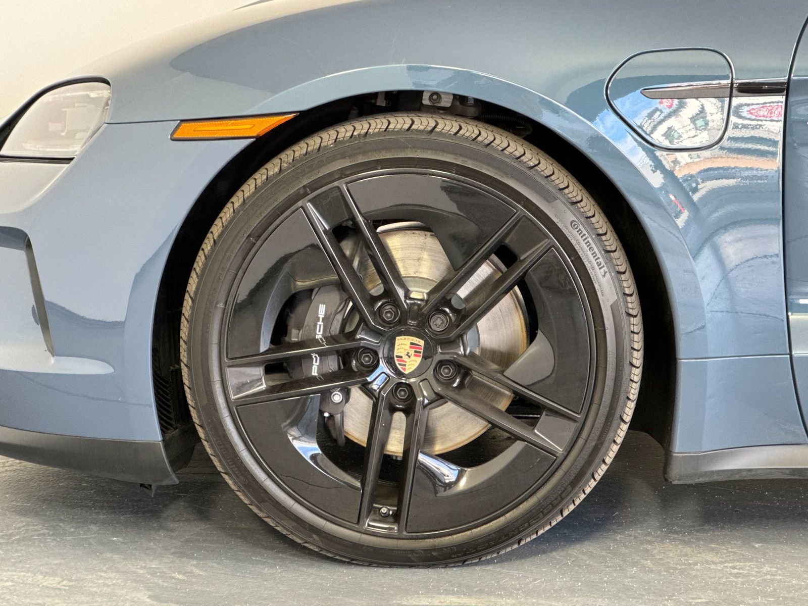 New 2026 Porsche Taycan image 33