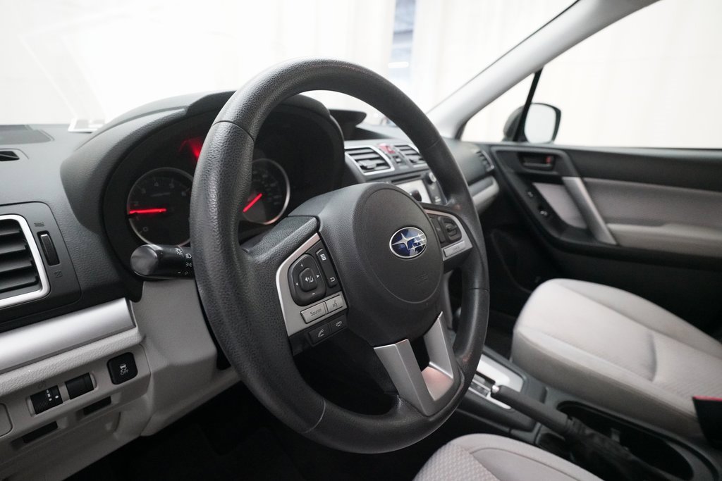 Used 2017 Subaru Forester 2.5i w/ Alloy Wheel Package image 8