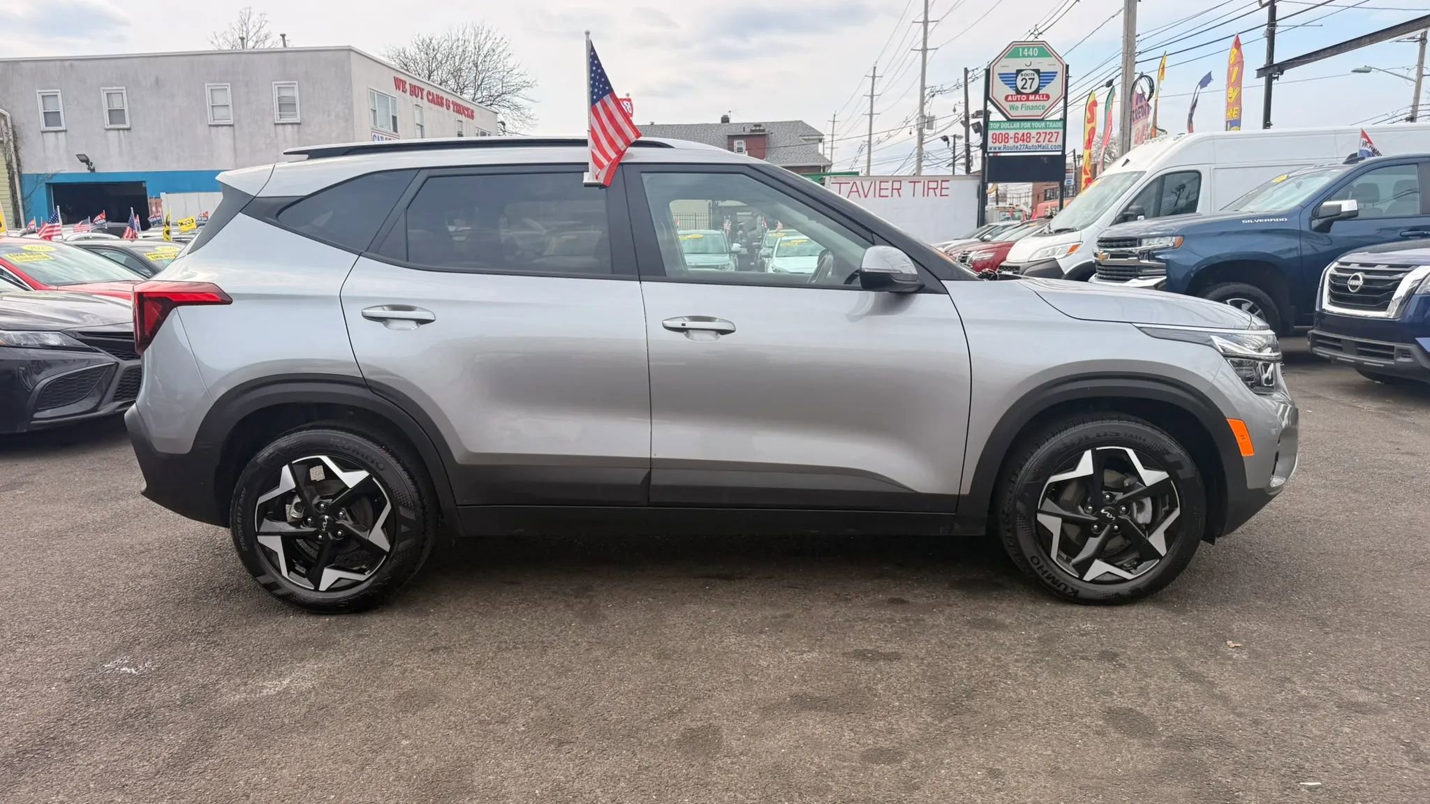 Used 2025 Kia Seltos S FWD image 11