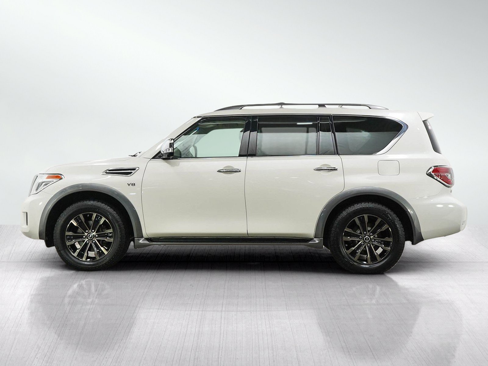 Used 2017 Nissan Armada Platinum AWD/4WD image 2
