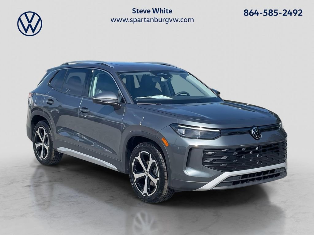 New 2026 Volkswagen Tiguan SE FWD image 1