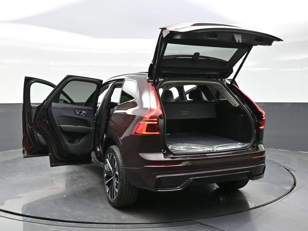 New 2026 Volvo XC60 T8 Ultra w/ Climate Package AWD/4WD image 41
