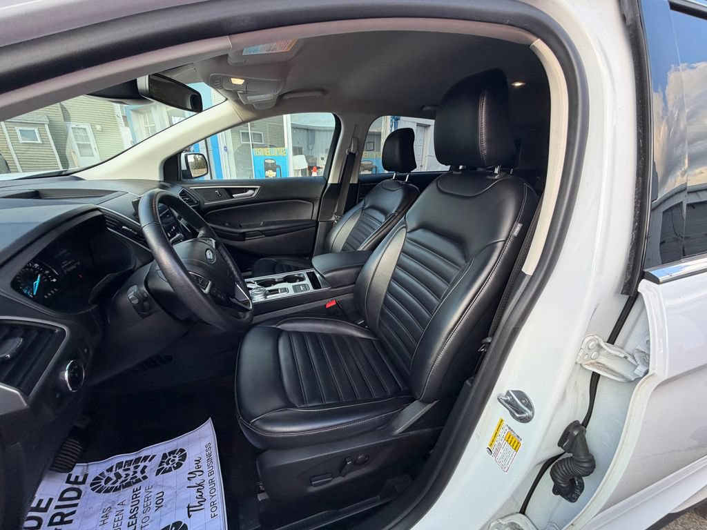 Used 2024 Ford Edge SEL AWD/4WD image 9