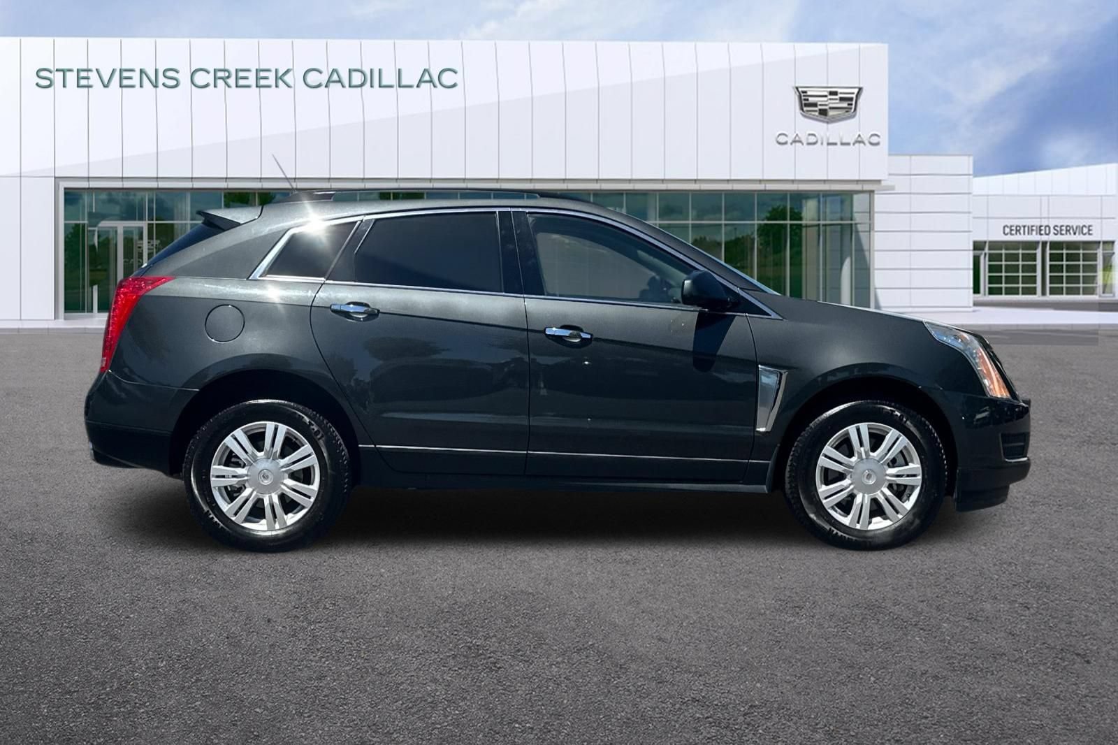 Used 2016 Cadillac SRX FWD image 2