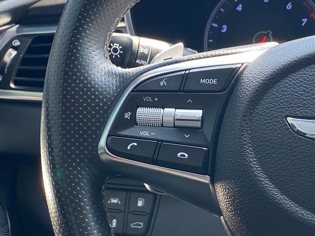 Used 2020 Genesis G70 2.0T w/ Elite Package image 6