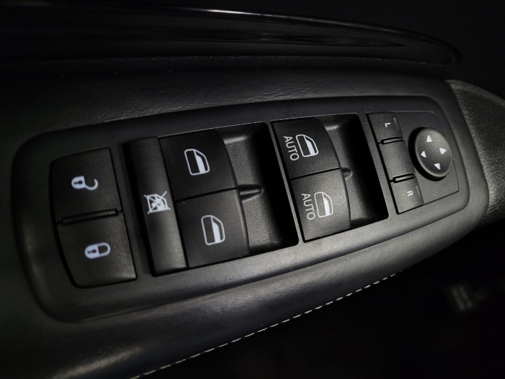 Used 2016 Dodge Durango Citadel w/ Premium Entertainment Group RWD image 27