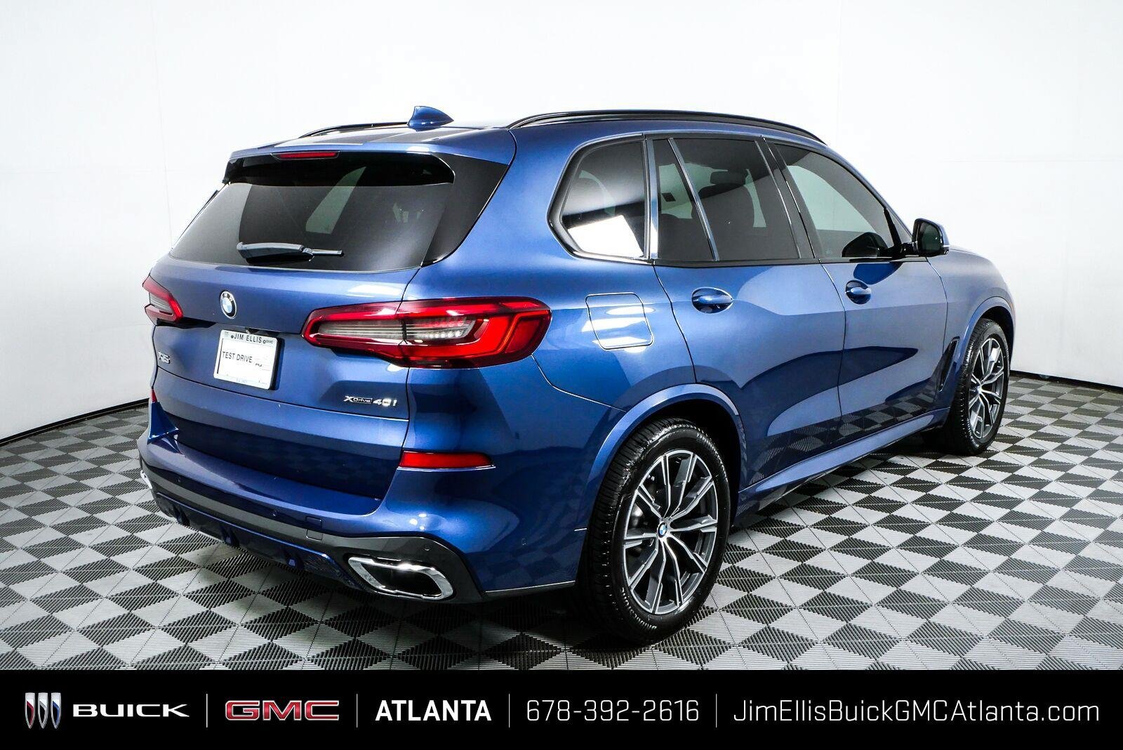 Used 2019 BMW X5 xDrive40i w/ M Sport Package AWD/4WD image 3