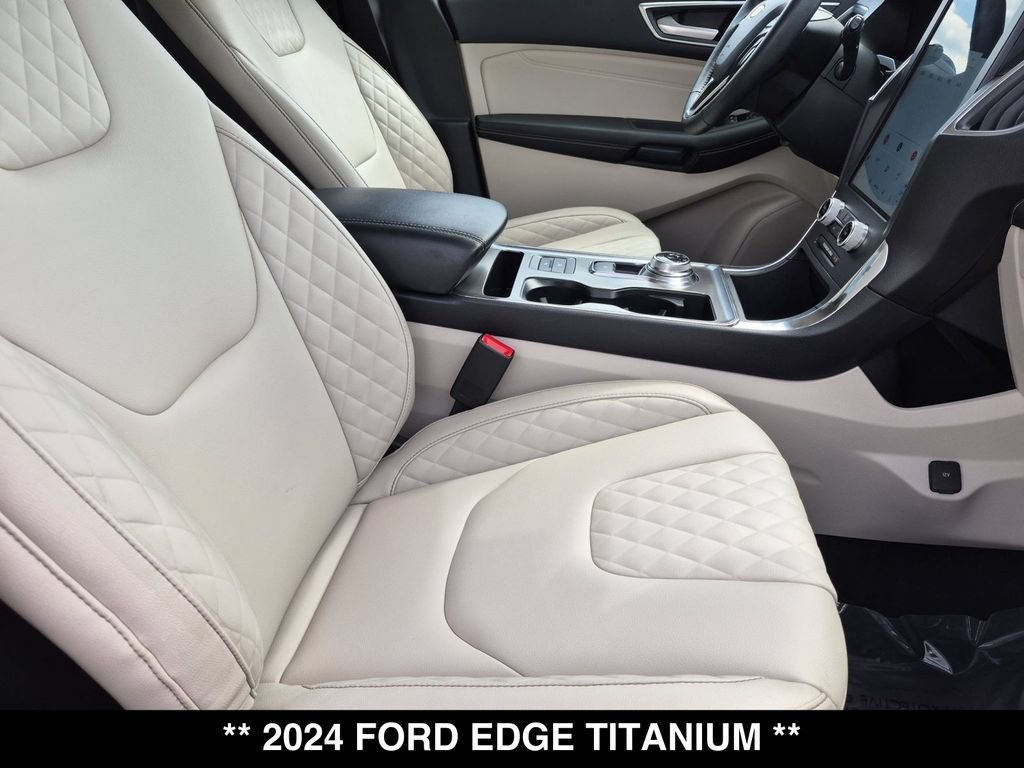 Used 2024 Ford Edge Titanium AWD/4WD image 26